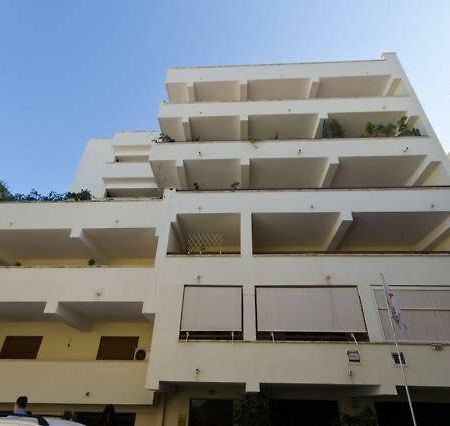 Casa di Laura Apartment Reggio di Calabria Bagian luar foto