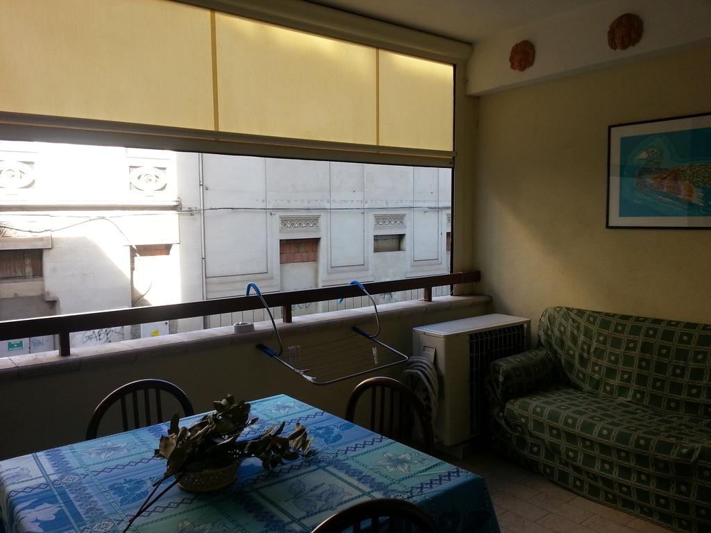 Casa di Laura Apartment Reggio di Calabria Bagian luar foto
