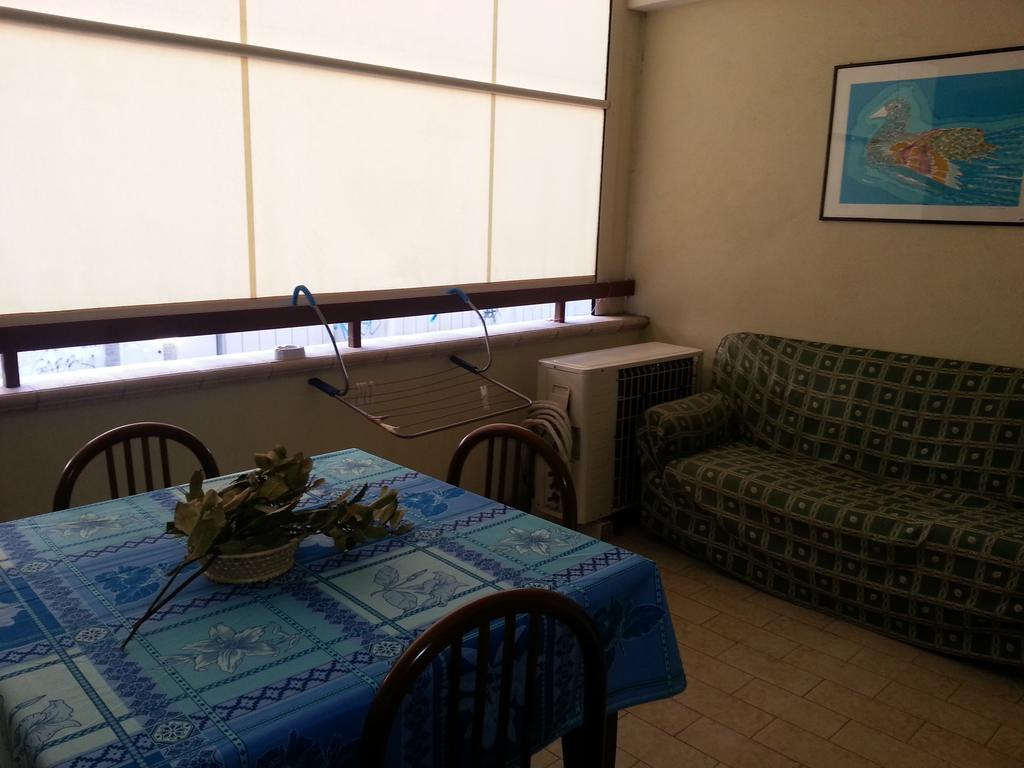 Casa di Laura Apartment Reggio di Calabria Bagian luar foto