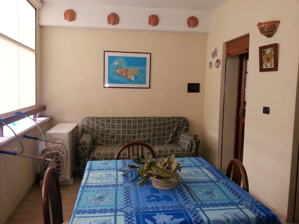 Casa di Laura Apartment Reggio di Calabria Bagian luar foto