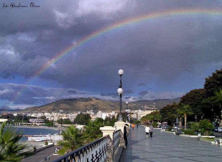 Casa di Laura Apartment Reggio di Calabria Bagian luar foto