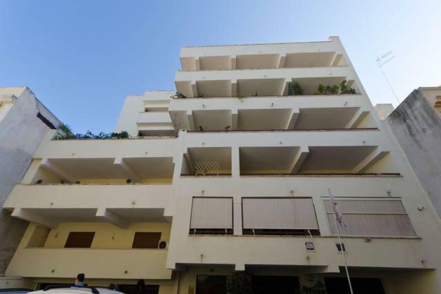 Casa di Laura Apartment Reggio di Calabria Bagian luar foto